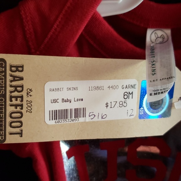 USC Gamecocks 6mo garnet & silver heart onesie - Picture 4 of 4